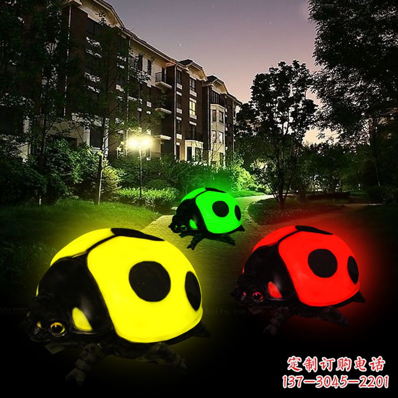 盐城玻璃钢发光七星瓢虫雕塑璀璨夺目的夜景