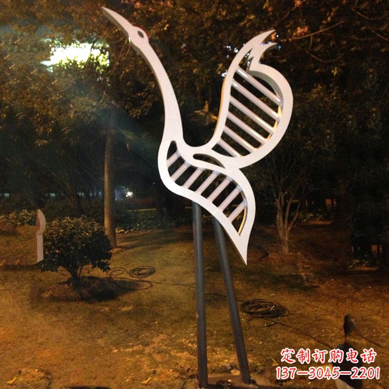 盐城仙鹤雕塑精美的不锈钢制作