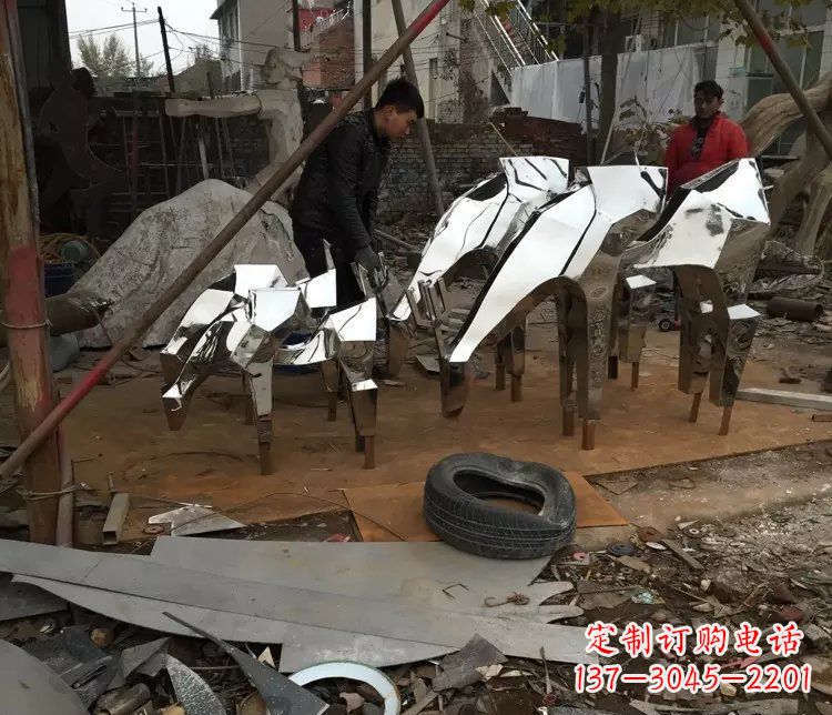 盐城不锈钢抽象小马动物雕塑