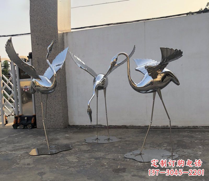 盐城不锈钢锻造丹顶鹤展翅雕塑112