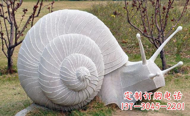 盐城不锈钢公园抽象蜗牛雕塑