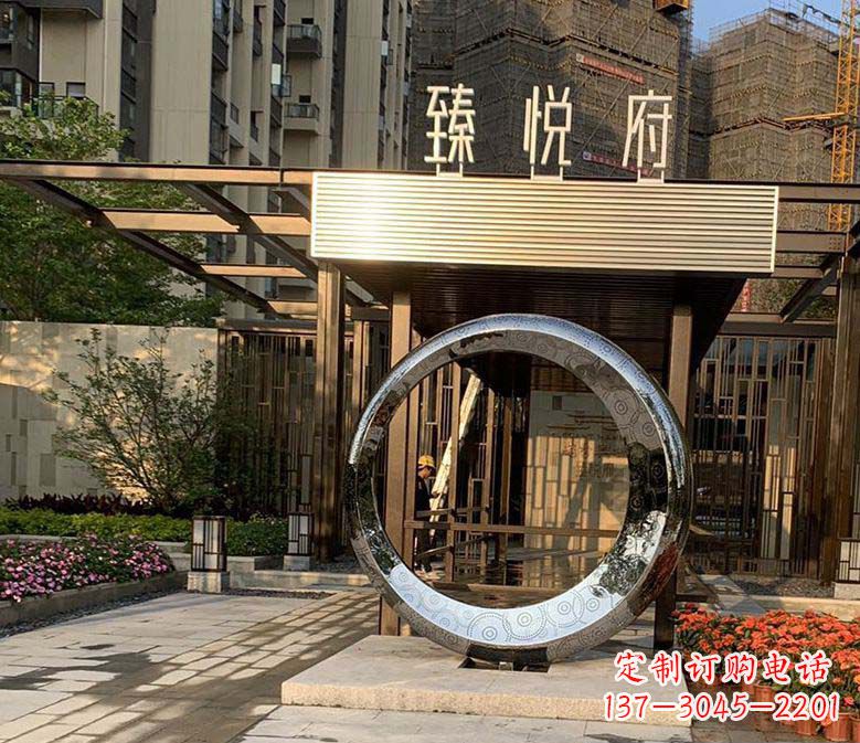 盐城不锈钢小区圆环雕塑赋予小区景观更多美感