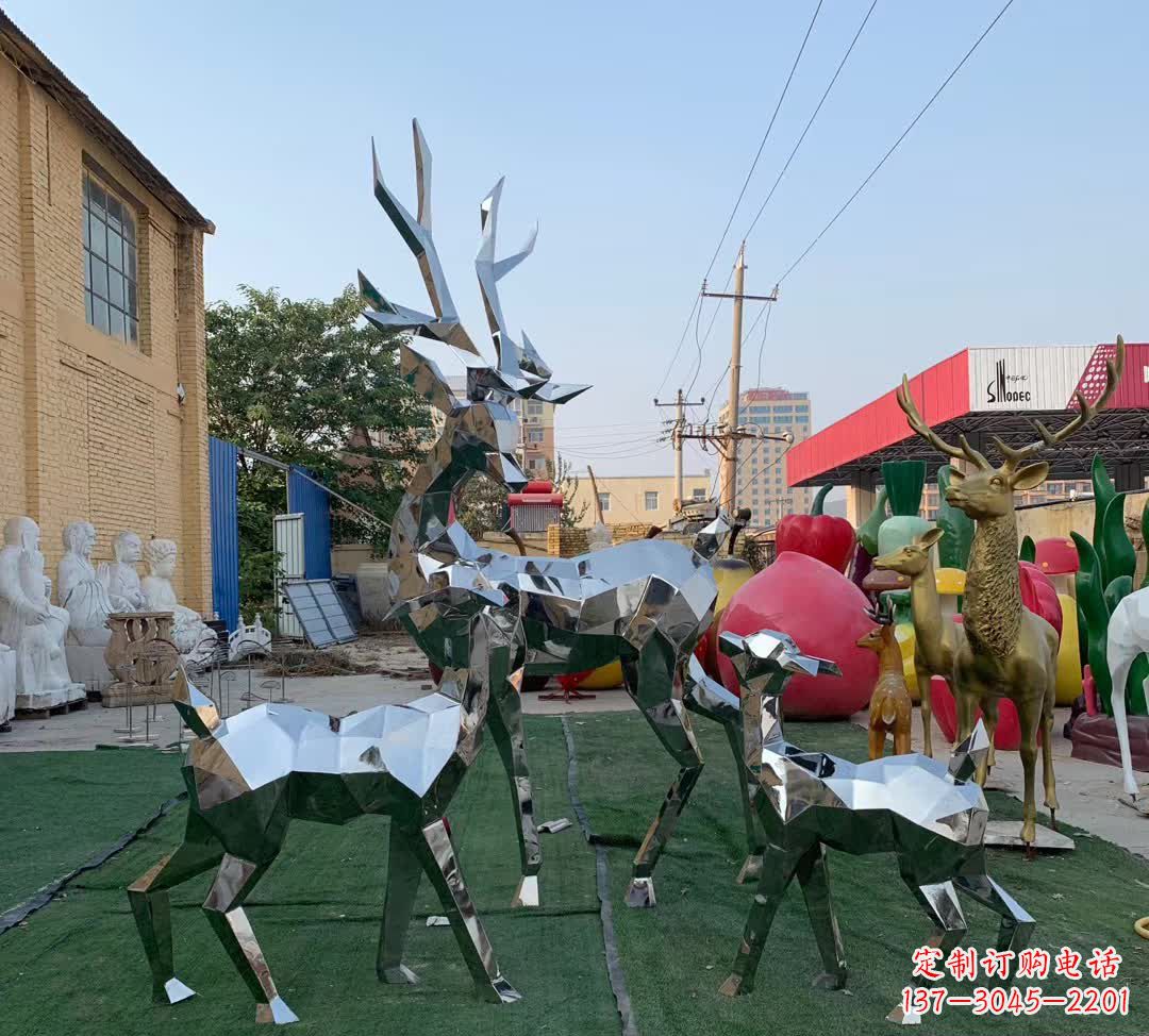 盐城梅花鹿雕塑一种独特的城市装饰