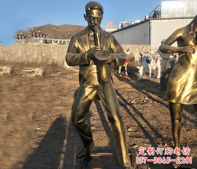 盐城铜雕萨克斯风音乐人物