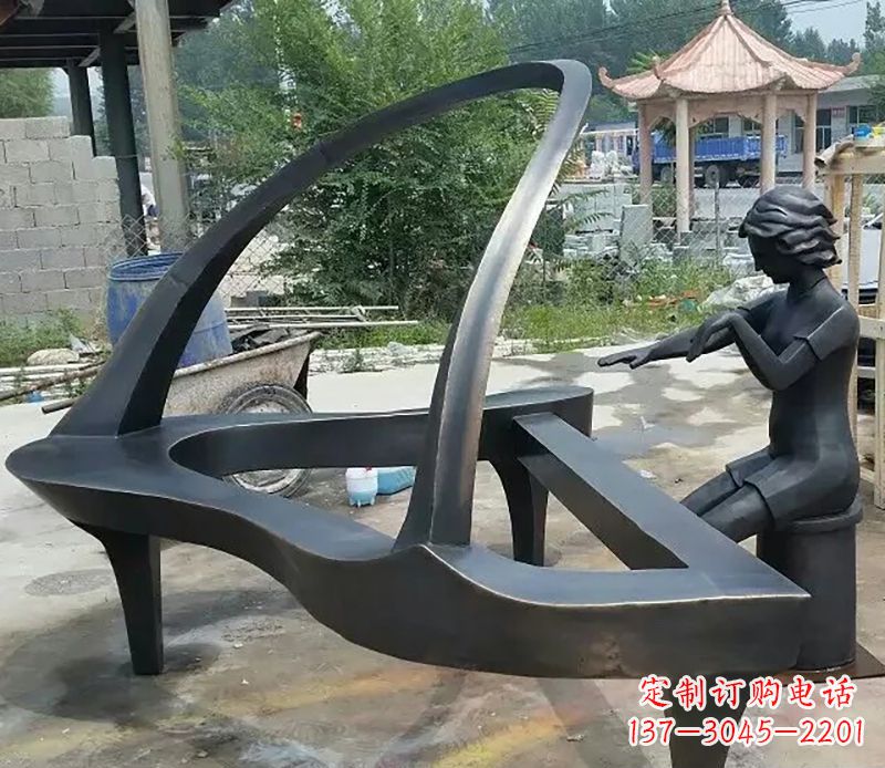 盐城钢琴抽象铜雕