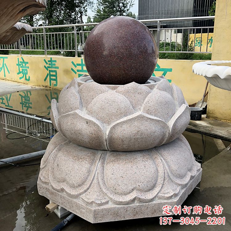 盐城金色彩绘风水球雕塑