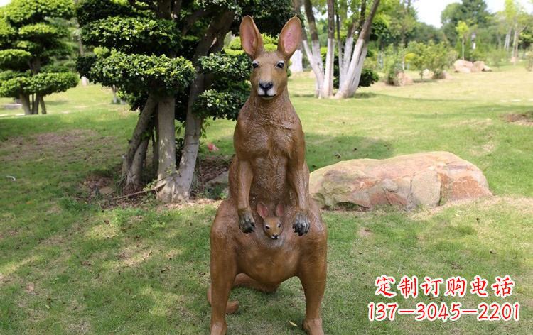 盐城公园玻璃钢仿真袋鼠雕塑
