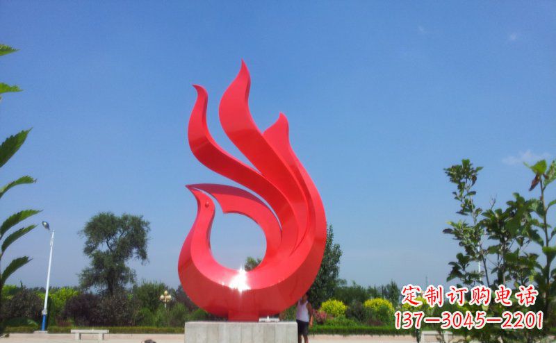 盐城艺术荟萃的凤凰雕塑