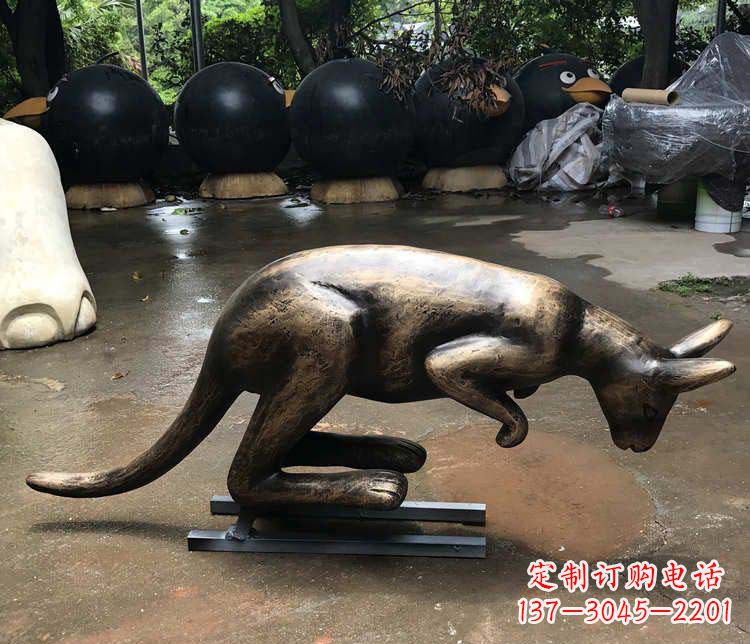 盐城中领雕塑袋鼠铜雕