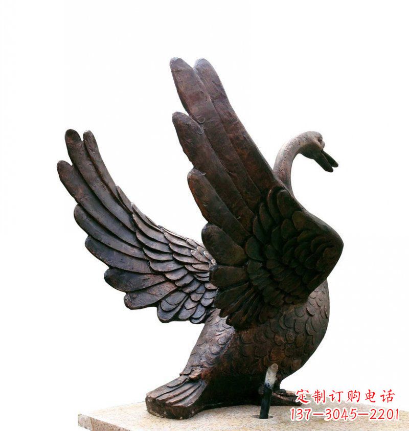 盐城欣赏翱翔的天鹅铜雕