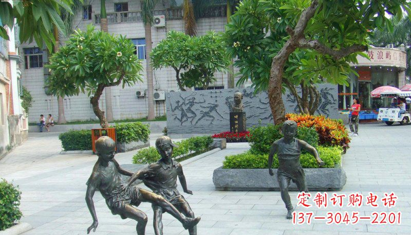 盐城匠心细作,精致铜雕足球小孩
