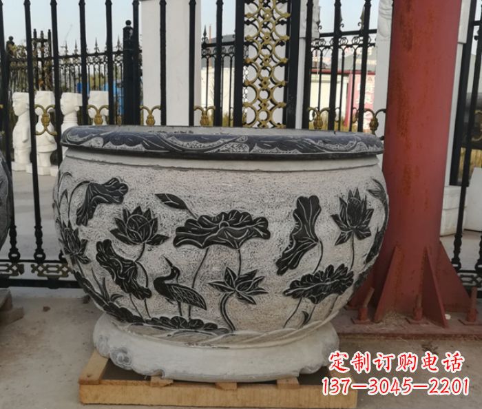 盐城中领雕塑是一家专业的雕塑定制厂家,提供各…