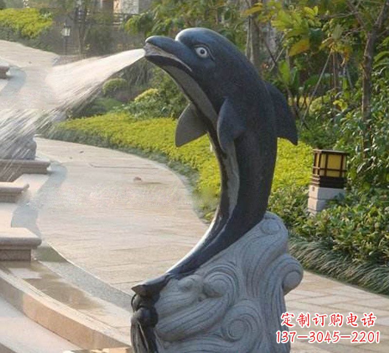 盐城海豚雕塑:惊艳世间,把精灵捧在掌心