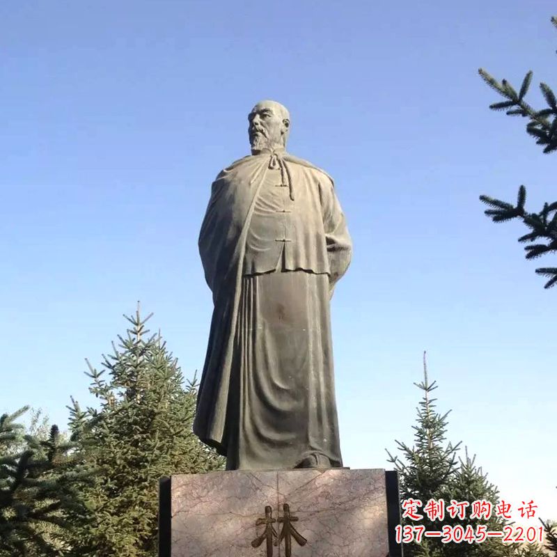 盐城令人敬畏的林则徐雕像