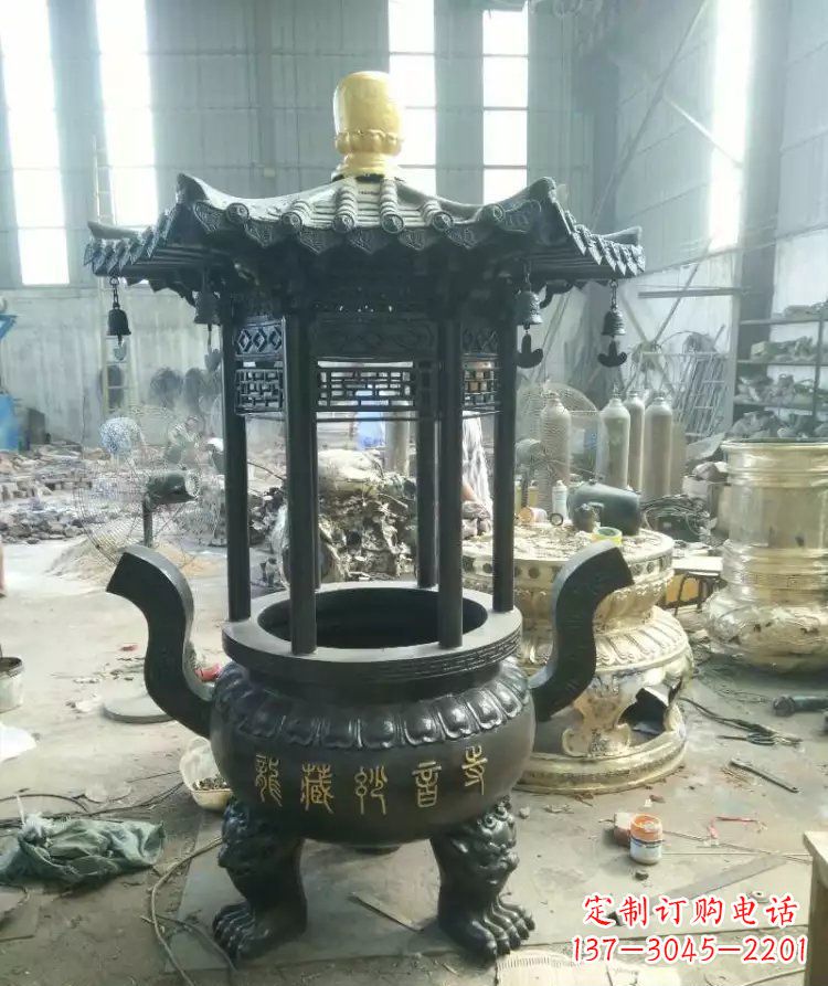 盐城寺庙圆香炉铜雕 (2)