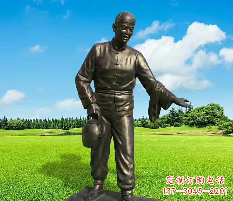 盐城铜雕店小二人物雕塑1