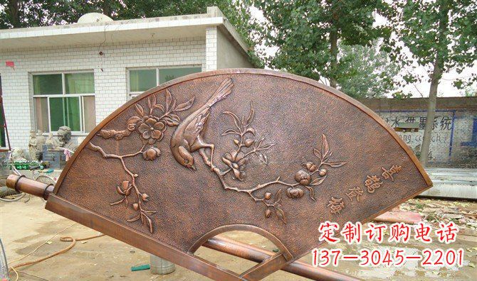 盐城喜鹊登梅扇子景观铜浮雕