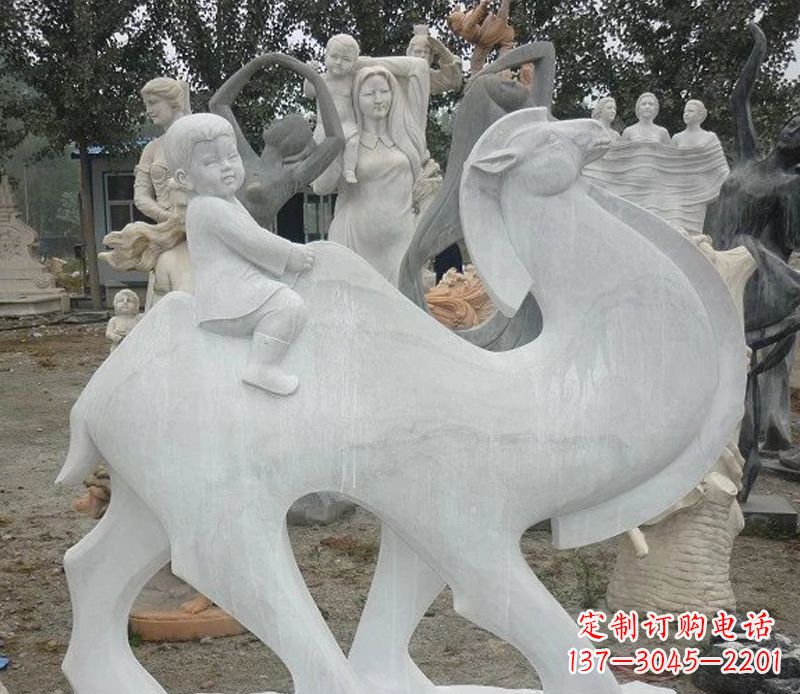 盐城小孩骑骆驼石雕