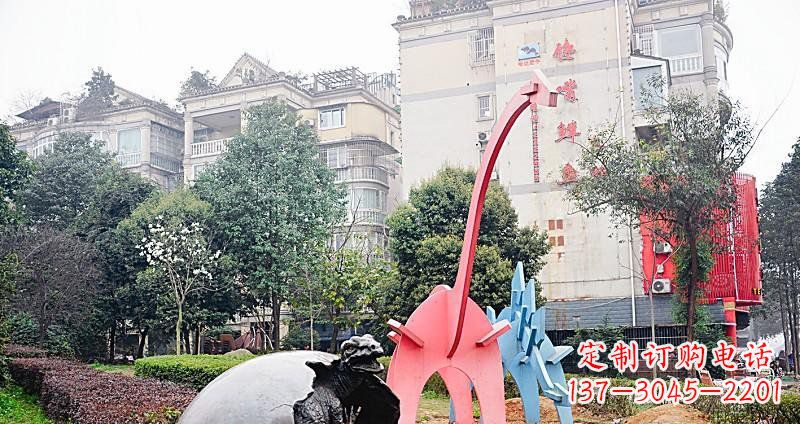 盐城小区破壳而出的小恐龙景观铜雕