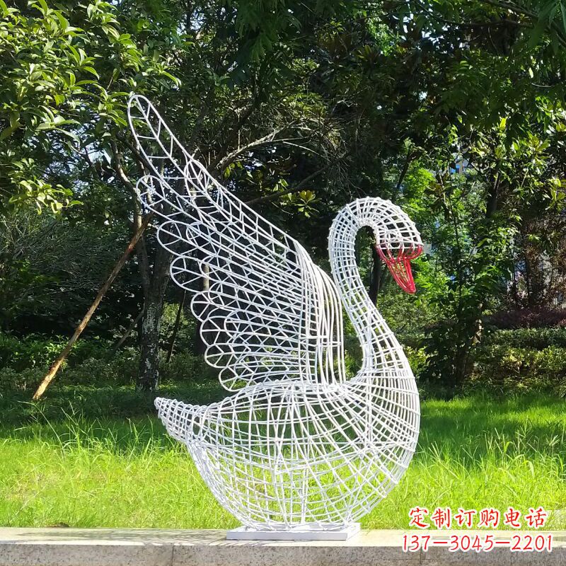 盐城展翅款网格天鹅雕塑(嘴部为实体)